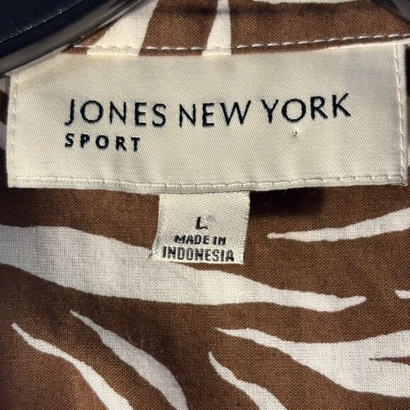 Jones New York Sport Brown & White Zebra Print Button-Up Long Sleeve Shirt - Picture 7 of 13